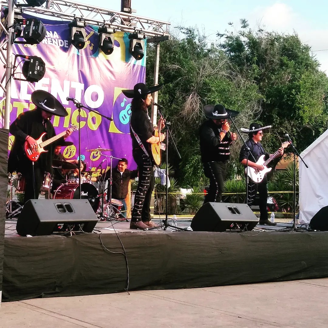 Éxito Total en el Concierto de Mariachi & Gun